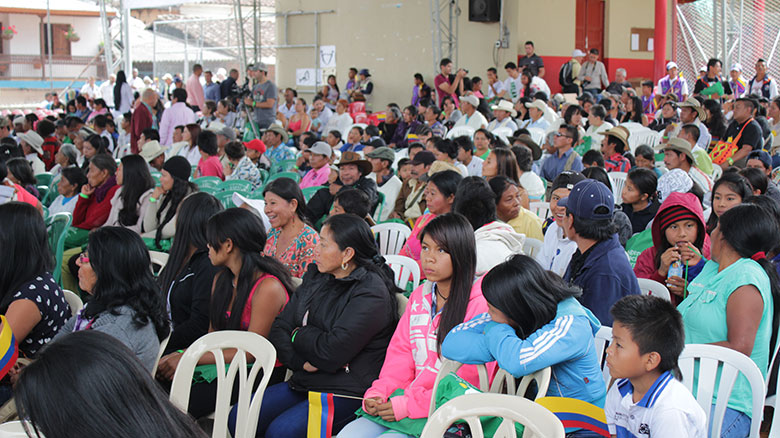 La ANT hablando con comunidades indigenas 