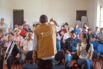 Foto de la asamblea.