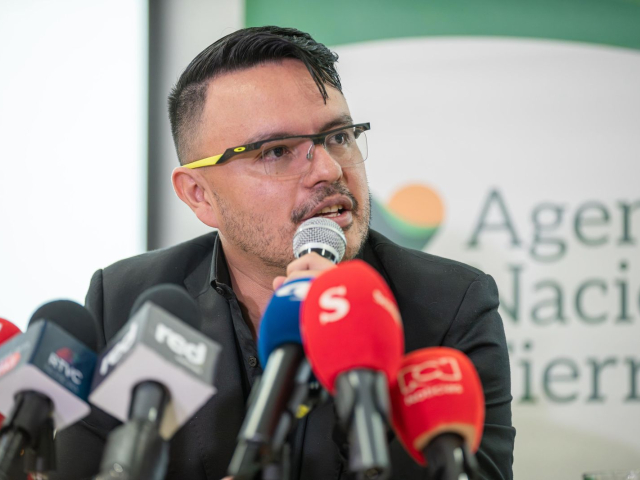 director-ant-en-rueda-de-prensa-sobre-compra-de-predios