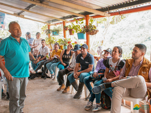 campesinos-de-santa-rosa-de-cabal-en-lanzamiento-estrategia-de-acuerdos-cuidado-rural