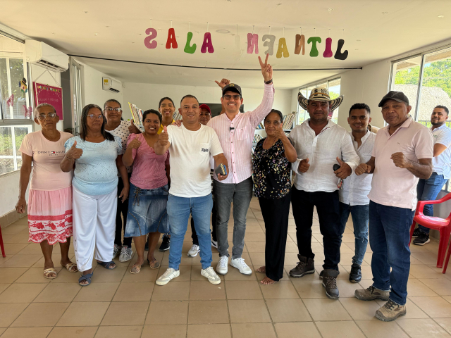 ciudadanos-y-funcionarios-en-sesiones-comites-reforma-agraria-bolivar