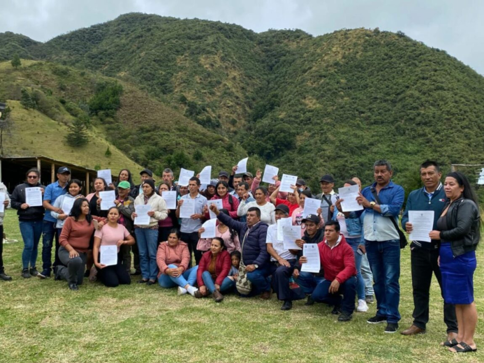 Familias de la Asociación Nacional de Usuarios Campesinos (ANUC) en el Cauca.