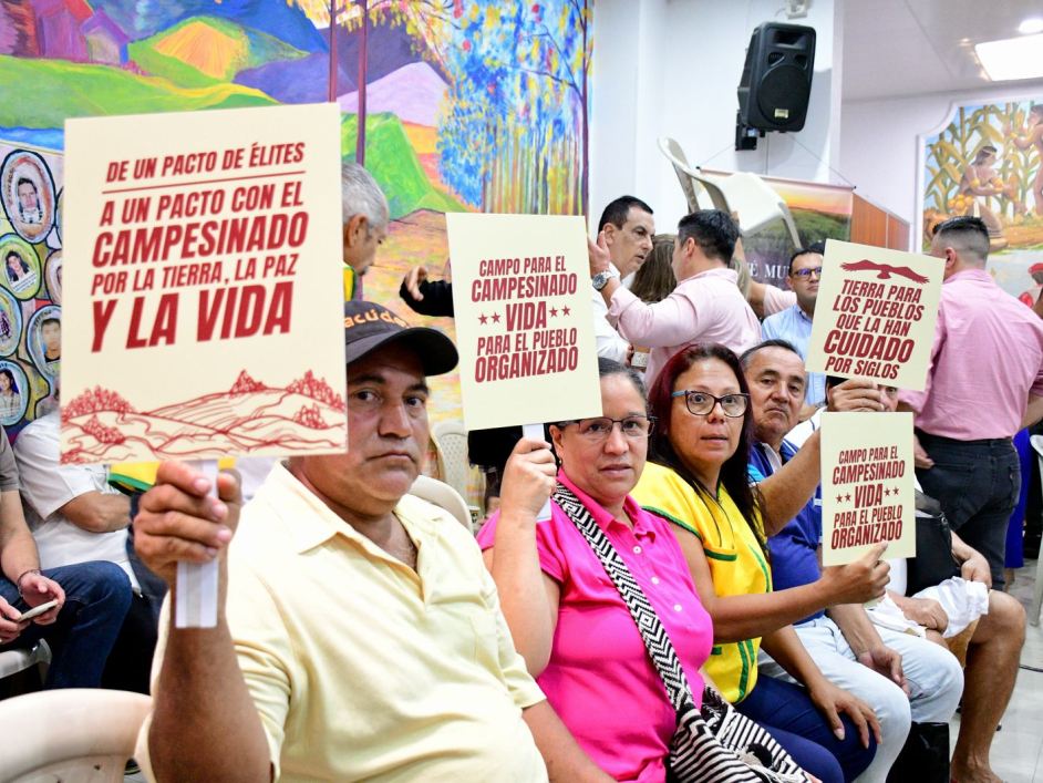 comunidad-campesina-en-dialogos-reserva-quindio