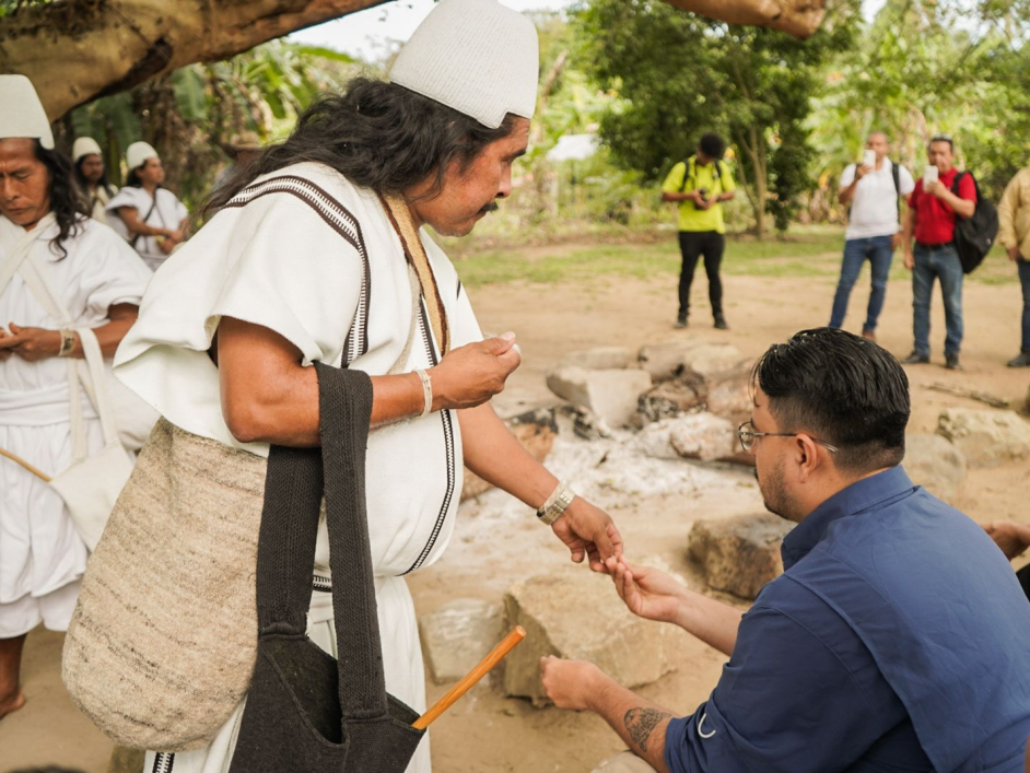 tras-años-de-lucha-la-tierra-vuelve-a-sus-guardianes-indigenas-en-la-sierra-nevada