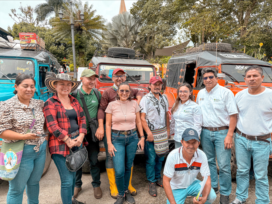 grupo-de-campesinos-de-caparrapi-cundinamarca